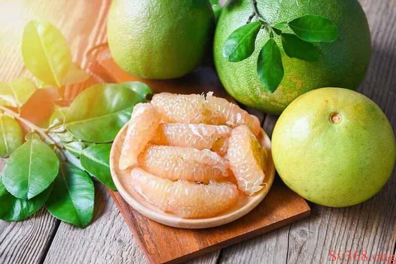 Mơ Thấy Bưởi: Giải Mã Ý Nghĩa Và Đánh Con Gì Để May Mắn? 4 Mơ thấy quả bưởi nên đánh con số nào